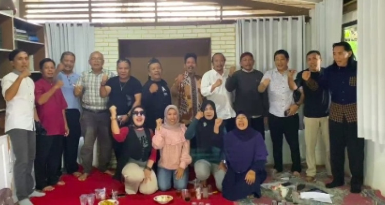 PERTEMUAN KE II DI  Sekretariat DPD Laskar Prabowo 08 NTB